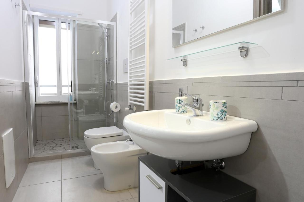 Apartamento Le Stanze Di Mami Salerno Exterior foto